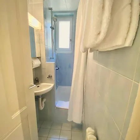 Your Bright Charming Cocoon Between And 아파트