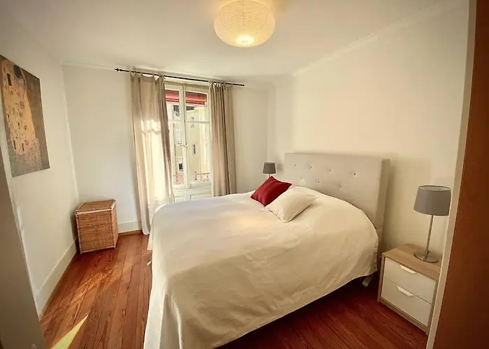 Apartmán Your Bright Charming Cocoon Between And